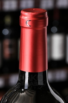 Mukuzani Chelti Family Collection - вино Мукузани Челти серия Фэмили Коллекшн 0.75 л красное сухое