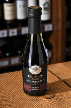 Berdashen Pomegranate Semi Sweet - вино Бердашен Гранат 0.2 л полусладкое