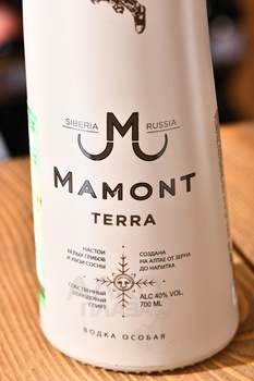Mamont Terra - водка Мамонт Терра 0.7 л