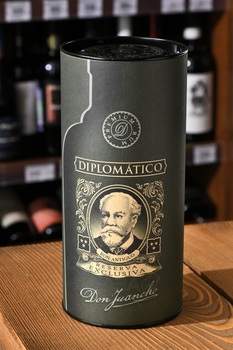 Diplomatico Reserva Exclusiva - ром Дипломатико Резерва Экслюзива 0.75 л в тубе
