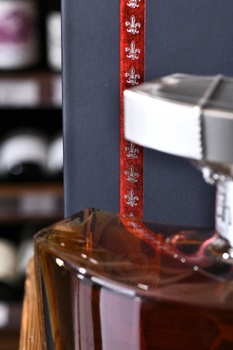 Chabot Extra Special Gift Box - арманьяк Шабо Экстра Спешл 0.7 л в п/у