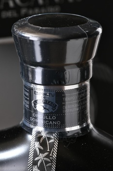 Puntacana Club Black Oliver - ром Пунтакана Клаб Блек Оливер 0.7 л в п/у