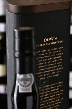Porto Dow`s Tawny 30 Years Old Gift Box - портвейн Доуз Тони 30 лет 0.75 л в п/у