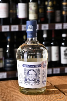 Botucal Planas - ром Ботукал Планас 0.7 л