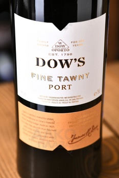 Dow`s Fine Tawny - портвейн Доуз Файн Тони 0.75 л