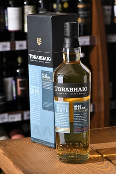 Torabhaig Legacy Series Allt Gleann Single malt Scotch Whisky - виски солодовый Торвег Легаси Сириес Альт Глен Сингл Скотч Виски 0.7 л в п/у