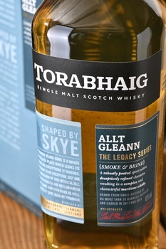 Torabhaig Legacy Series Allt Gleann Single malt Scotch Whisky - виски солодовый Торвег Легаси Сириес Альт Глен Сингл Скотч Виски 0.7 л в п/у
