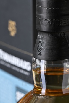 Torabhaig Legacy Series Allt Gleann Single malt Scotch Whisky - виски солодовый Торвег Легаси Сириес Альт Глен Сингл Скотч Виски 0.7 л в п/у