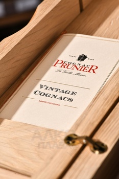 Prunier Fins Bois Vintage 1974 - коньяк Прунье Фэн Буа Винтаж 1974 год 0.7 л в д/у