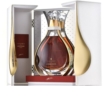 Courvoisier L`Essence - коньяк Курвуазье Л`Есанс 0.7 л п/у