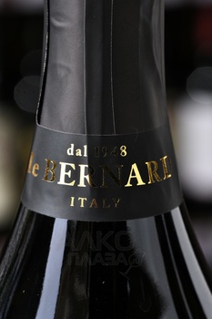 De Bernard Valdobbiadene Prosecco Superiore Brut Millesimato - вино игристое Де Бернар Вальдоббьядене Просекко Супериоре Брют Миллезимато 0.75 л белое брют