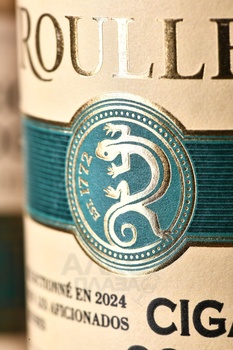 Roullet Cigare 29 Years - коньяк Рулле Сигар 29 лет 0.7 л в тубе