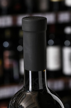 Koncho&Co Kvareli - вино Кончо и Ко Кварели 0.75 л красное сухое