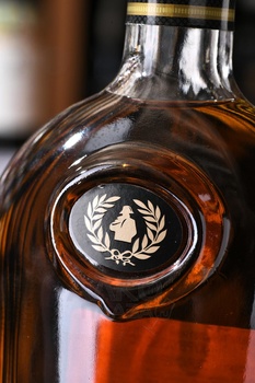 Courvoisier VS - коньяк Курвуазье ВС 0.5 л