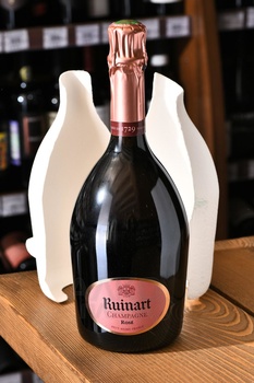 Ruinart Brut Rose - шампанское Рюинар Брют Розе 0.75 л в чехле