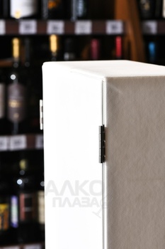 Courvoisier L`Essence - коньяк Курвуазье Л`Есанс 0.7 л п/у