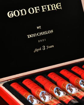God of Fire Don Carlos Robusto Tubos - сигары Год оф Фаер Дон Карлос Робусто тубос