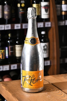 Veuve Clicquot Rich White - шампанское Вдова Клико Понсардин Рич 0.75 л