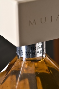 Muja - виски Муйа 0.5 л в п/у