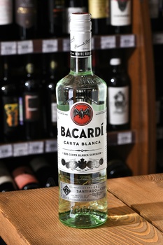 Bacardi Carta Blanca - ром Бакарди Карта Бланка 0.7 л