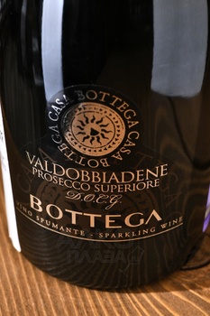 Casa Bottega Valdobbiadene Prosecco Superiore - вино игристое Каса Боттега Вальдоббиадене Просекко Супериоре 2021 год 0.75 л белое сухое