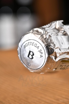 Casa Bottega Valdobbiadene Prosecco Superiore - вино игристое Каса Боттега Вальдоббиадене Просекко Супериоре 2021 год 0.75 л белое сухое