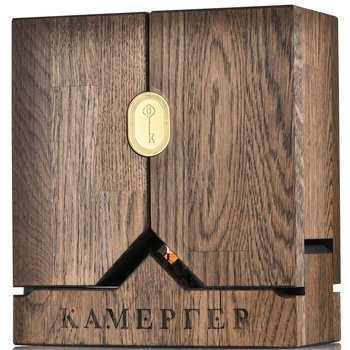 Коньяк ОС Камергер 45 лет 0.7 л в д/у