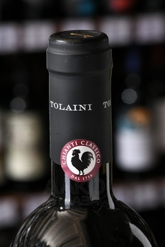 Tolaini Vallenuova Chianti Classico - вино Толаини Валленуова Кьянти Классико 0.75 л красное сухое