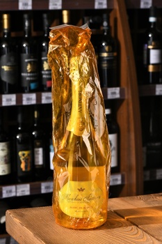 Marchese Antinori Blanc de Blancs Brut Franciacorta DOCG - вино игристое Маркезе Антинори Франчиакорта Брют Блан де Блан ДОКГ 0.75 л белое брют