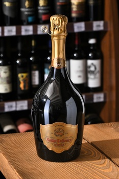 Soldati La Scolca Brut - вино игристое Сольдати Ла Сколька Брют 0.75 л