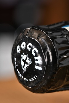 Cocchi Brut Piemonte DOC - вино игристое Кокки Брют Пьемонт 0.75 л белое брют