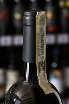 Brunello di Montalcino Madonna del Piano Riserva - вино Брунелло ди Монтальчино Мадонна дель Пиано Ризерва 0.75 л красное сухое