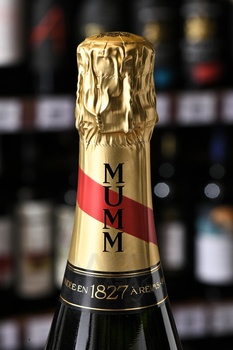 Champagne G.H. Mumm Cordon Rouge Brut - шампанское Шампань Дж.Г. Мумм Кордон Руж Брют 0.75 л белое брют