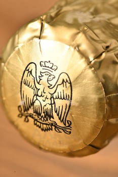 Champagne G.H. Mumm Cordon Rouge Brut - шампанское Шампань Дж.Г. Мумм Кордон Руж Брют 0.75 л белое брют