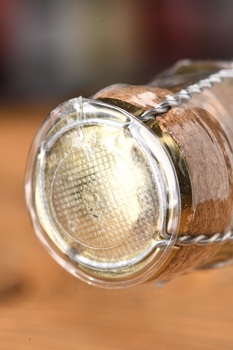 Free Run Asolo Prosecco Superiore DOCG Sui Lieviti Brut Nature - вино игристое Фри Ран Азоло Просекко Супериоре ДОКГ Суи Льевити Брют Натюр 0.75 л белое экстра брют