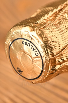 Lambrusco Mirabello Rosso - вино игристое Ламбруско Мирабелло Россо 0.75 л красное полусладкое