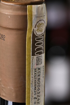 Tortoniano Barolo DOCG - вино Тортониано Бароло 0.75 л красное сухое