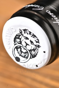 Monchiero Carbone Barolo - вино Монкьеро Карбоне Бароло 0.75 л красное сухое