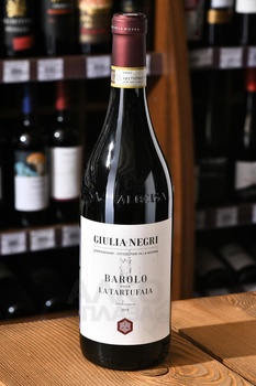 Giulia Negri Barolo La Tartufaia DOCG - вино Джулия Негри Ла Тартуфайя Бароло ДОКГ - вино Джулия Негри Ла Тартуфайя Бароло ДОКГ 0.75 л красное сухое