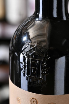 Michele Chiarlo Barolo DOCG - вино Микеле Кьярло Бароло ДОКГ 0.75 л красное сухое