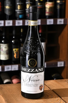 Dezzani Nizza - вино Децани Ницца 2017 год 0.75 л красное сухое