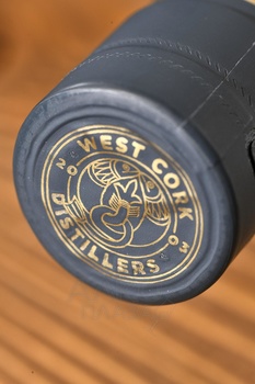 West Cork Cask Strength - виски Вест Корк Каск Стренгс 0.7 л в п/у