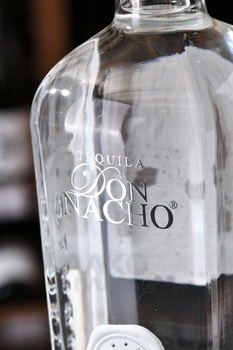 Don Nacho Tributo Extra Premium Blanco 100% Puro de Agave - текила Дон Начо Трибуто Экстра Премиум Бланко 100% Пуро де Агава 0.75 л