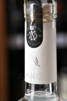 Don Nacho Tributo Extra Premium Blanco 100% Puro de Agave - текила Дон Начо Трибуто Экстра Премиум Бланко 100% Пуро де Агава 0.75 л