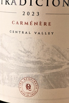 Vina Requingua Tradicion Carmenere - вино Винья Рекуингуа Традисьон Карменер 0.75 л красное сухое