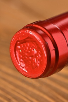 Vina Requingua Tradicion Carmenere - вино Винья Рекуингуа Традисьон Карменер 0.75 л красное сухое