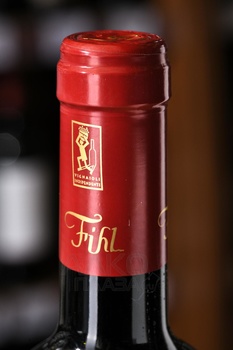 Peter Dipoli Fihl Merlot - вино Петер Диполи Филь Мерло 0.75 л красное сухое