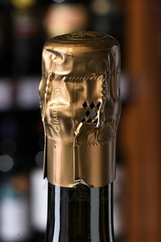 Julien Prelat Presle Blanc de Blanc AOC - шампанское Жульен Преля Прель Блан де Блан АОС 0.75 л белое экстра брют