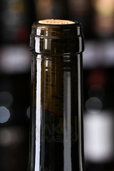 Pierrick Bouley Volnay Robardel Premier Cru AOC - вино Пьеррик Були Робардель Премьер Крю Вольне АОС 0.75 л красное сухое