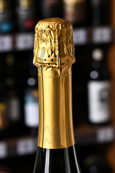 Conti Valli Spumante Moscato - вино игристое Конти Валли Спуманте Москато 0.75 л белое сладкое